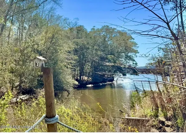 $376,000 | 4818 Oakwood Street, Moss Point, MS 39563