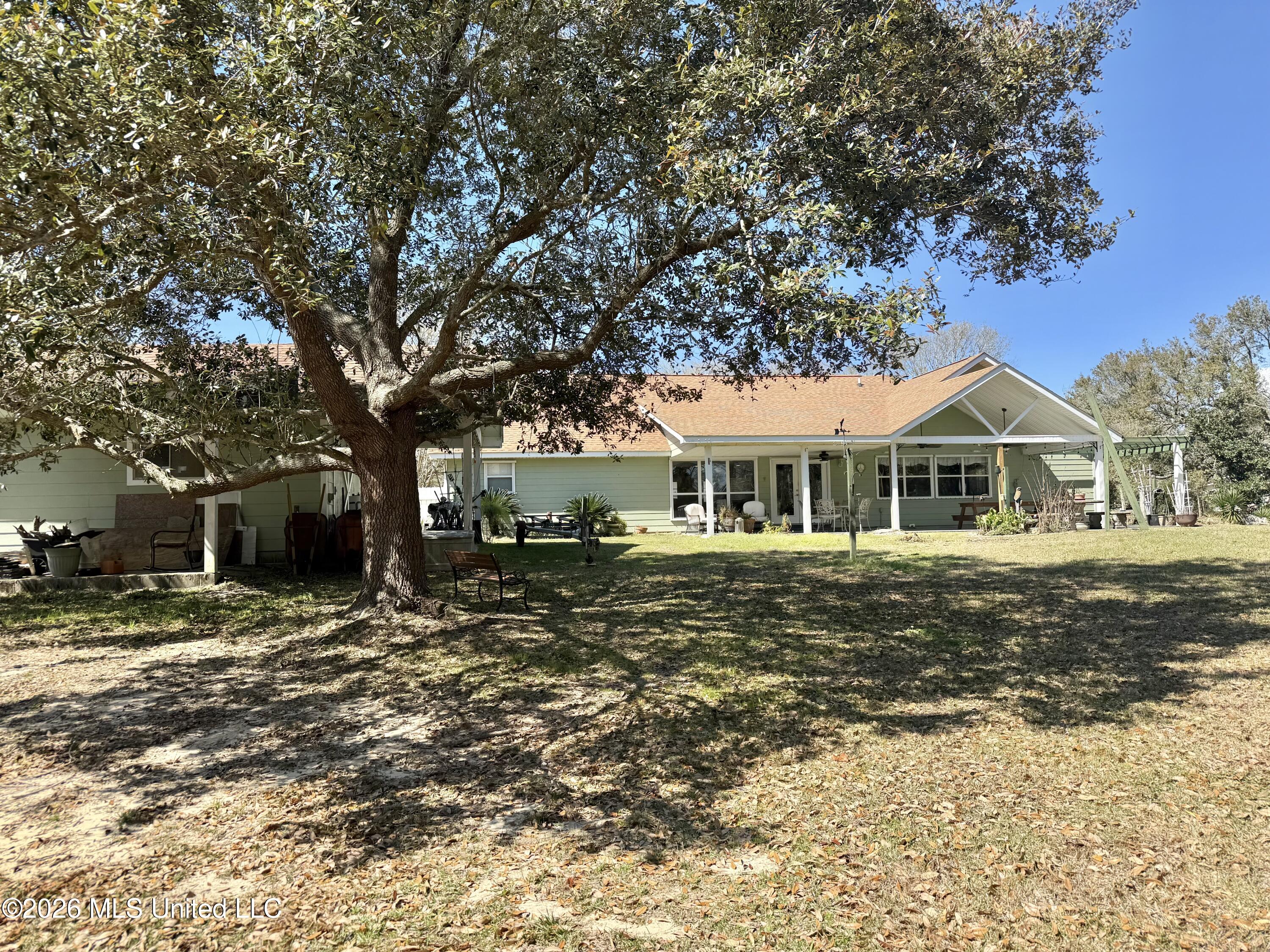 4818 Oakwood Street Moss Point, MS 39563 - Photo 3 of 14 IMG_0955
