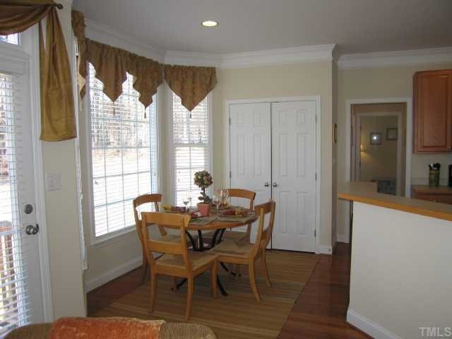 3304 Rockford Road Durham, NC 27713 - Photo 5 of 10 Breakfast Area