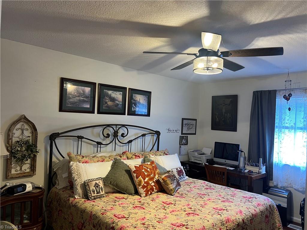 270 Mt Pleasant Church Road State Road, NC 28676 - Photo 33 of 37