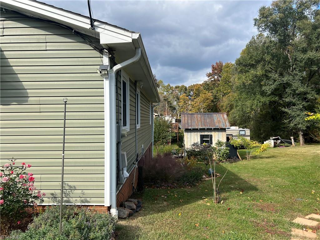 270 Mt Pleasant Church Road State Road, NC 28676 - Photo 9 of 37