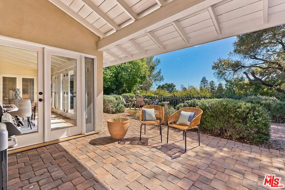 751 Teakwood Road Los Angeles, CA 90049 - Photo 45 of 46 a outdoor space with furniture