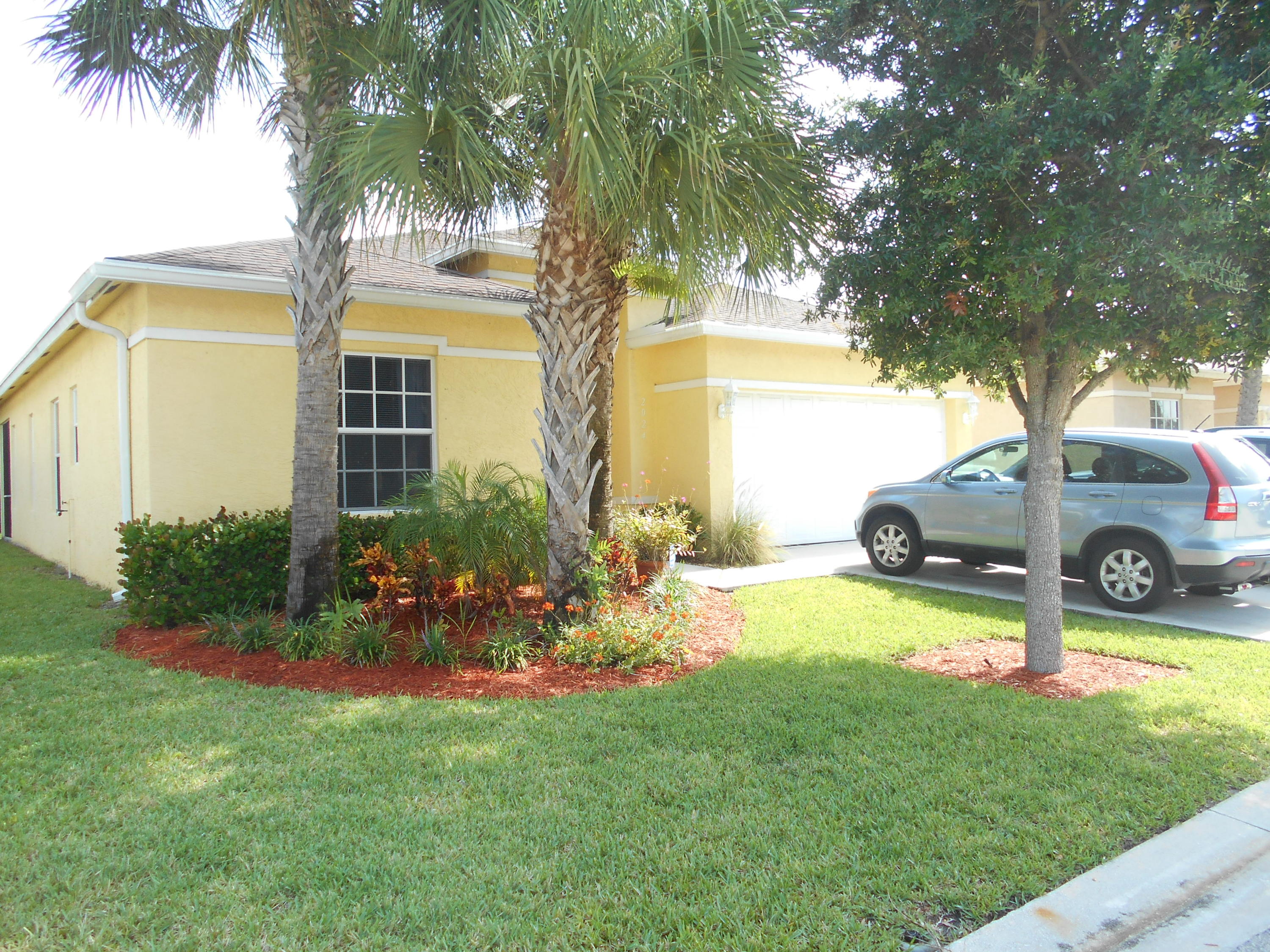 2024 Prairie Key Road Palm Springs, FL 33406 - Photo 1 of 17 Front