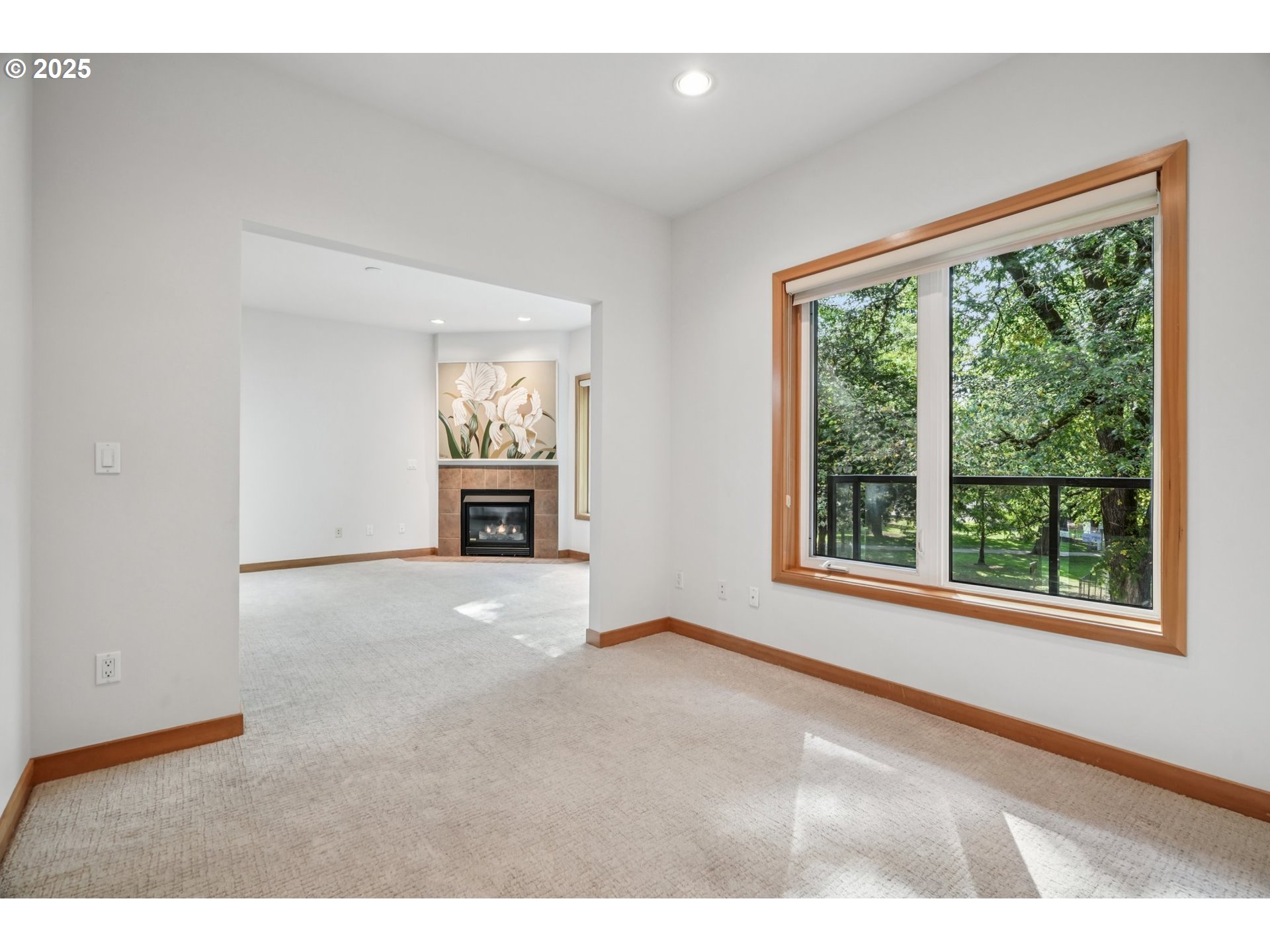 300 West 8th Street, Unit 206 Vancouver, WA 98660 - Photo 16 of 42 a view of an empty room with a window