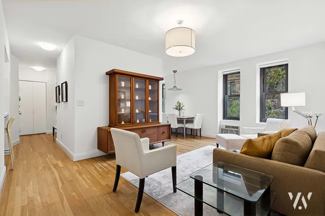 $1,250,000 | 250 West 103rd Street, Unit 3A | Upper West Side