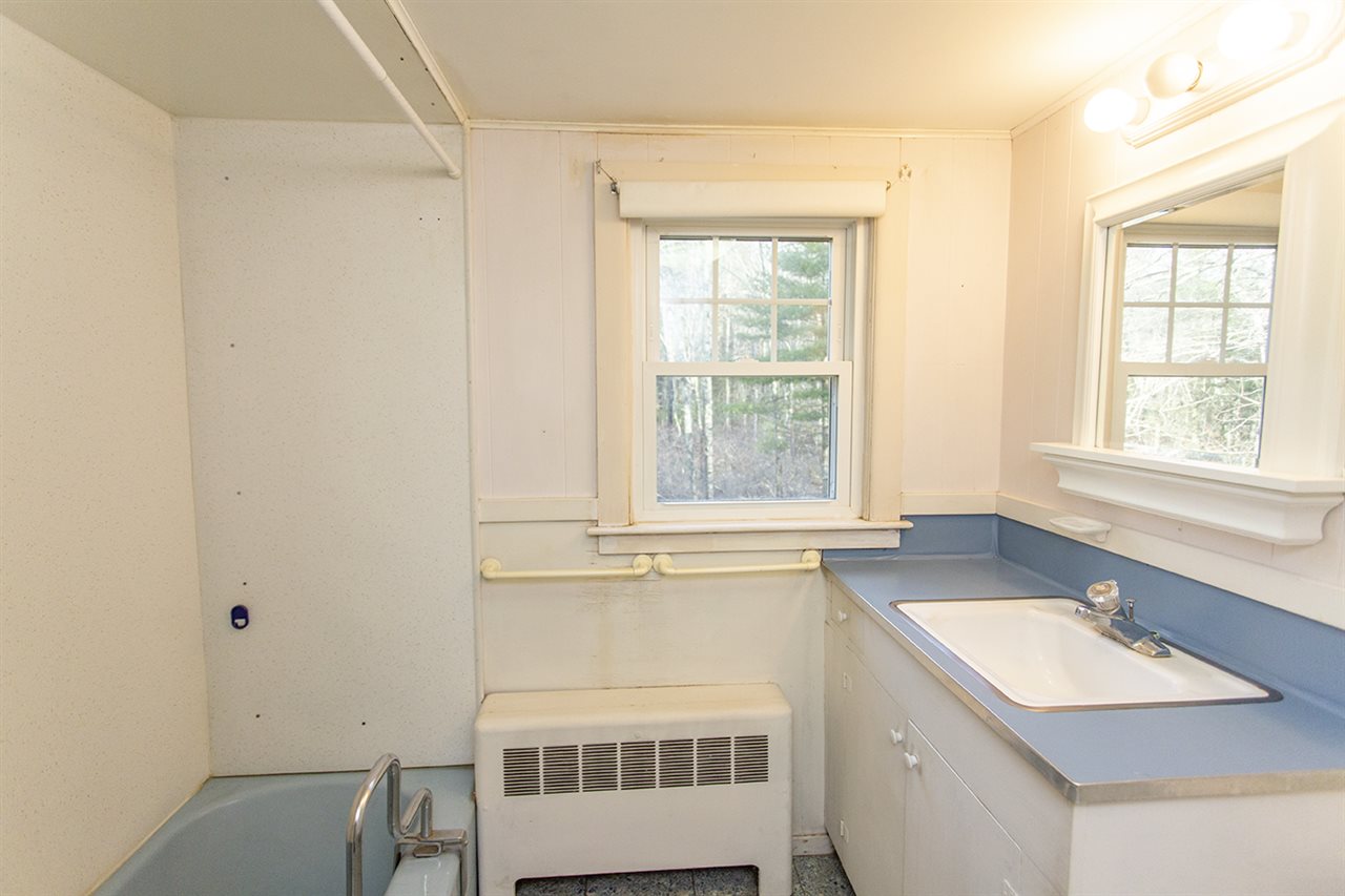 99 South Road North Hampton, NH 03862 - Photo 13 of 19