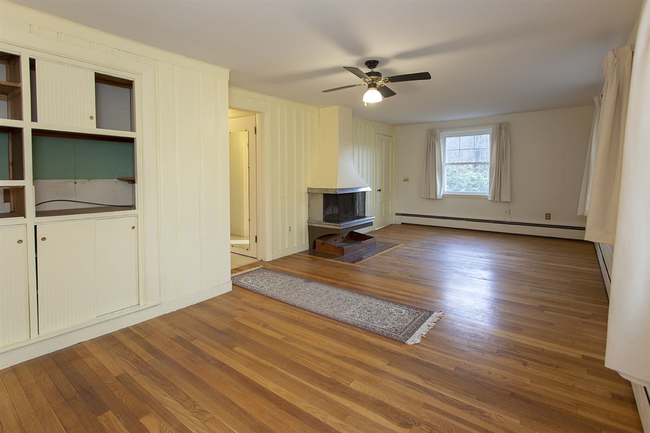 99 South Road North Hampton, NH 03862 - Photo 5 of 19