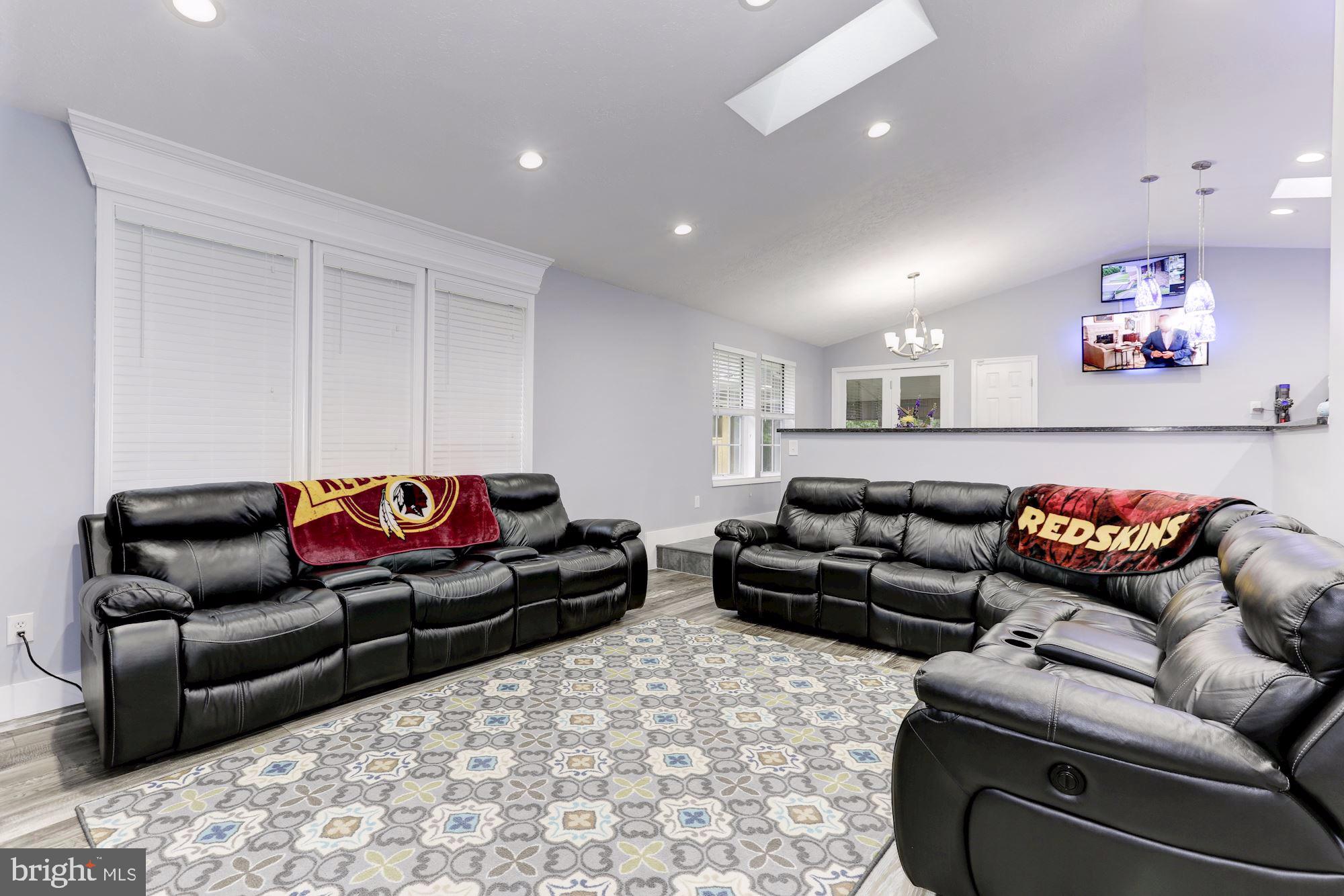 1723 Bayside Beach Road Pasadena, MD 21122 - Photo 11 of 67 Gallery Image 11
