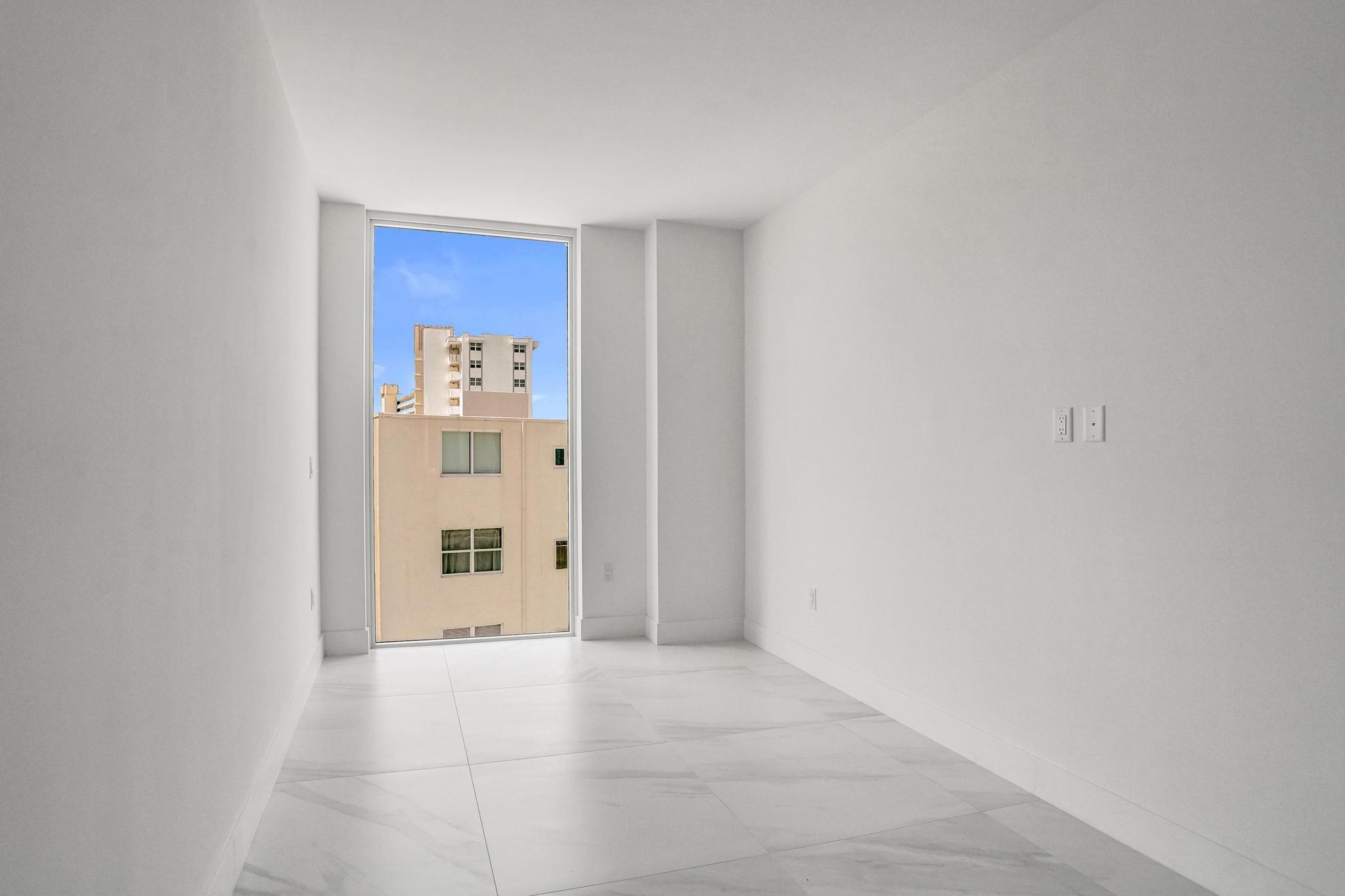 407 North Riverside Drive Pompano Beach, FL 33062 - Photo 33 of 96 DSC07023