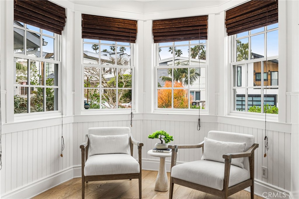 320 Heliotrope Avenue Corona del Mar, CA 92625 - Photo 17 of 70