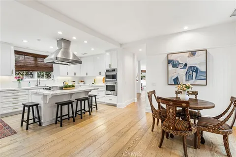 $5,250,000 | 320 Heliotrope Avenue, Corona del Mar, CA 92625