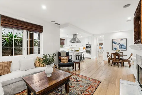 $5,250,000 | 320 Heliotrope Avenue, Corona del Mar, CA 92625