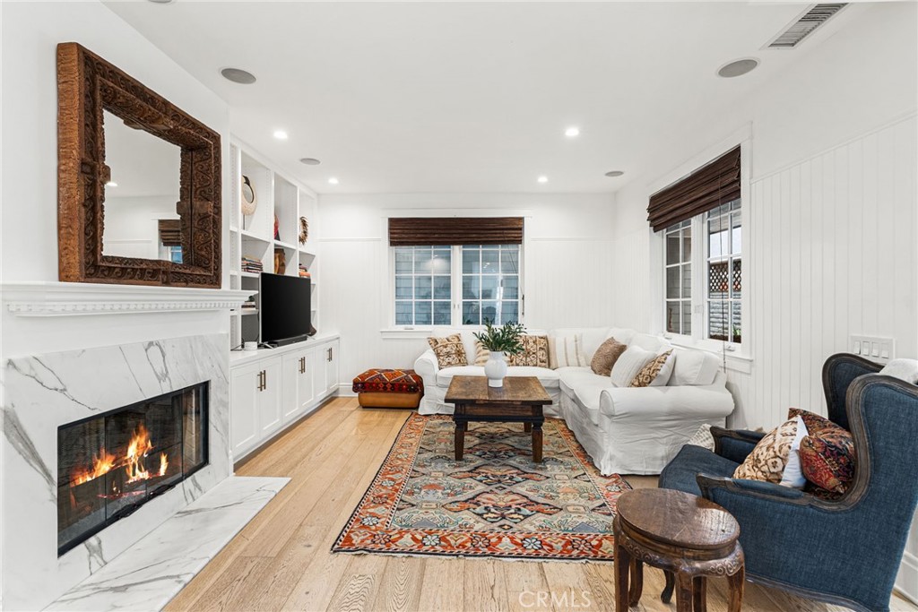 320 Heliotrope Avenue Corona del Mar, CA 92625 - Photo 27 of 70