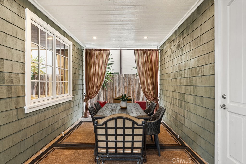 320 Heliotrope Avenue Corona del Mar, CA 92625 - Photo 32 of 70