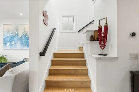 $5,250,000 | 320 Heliotrope Avenue, Corona del Mar, CA 92625