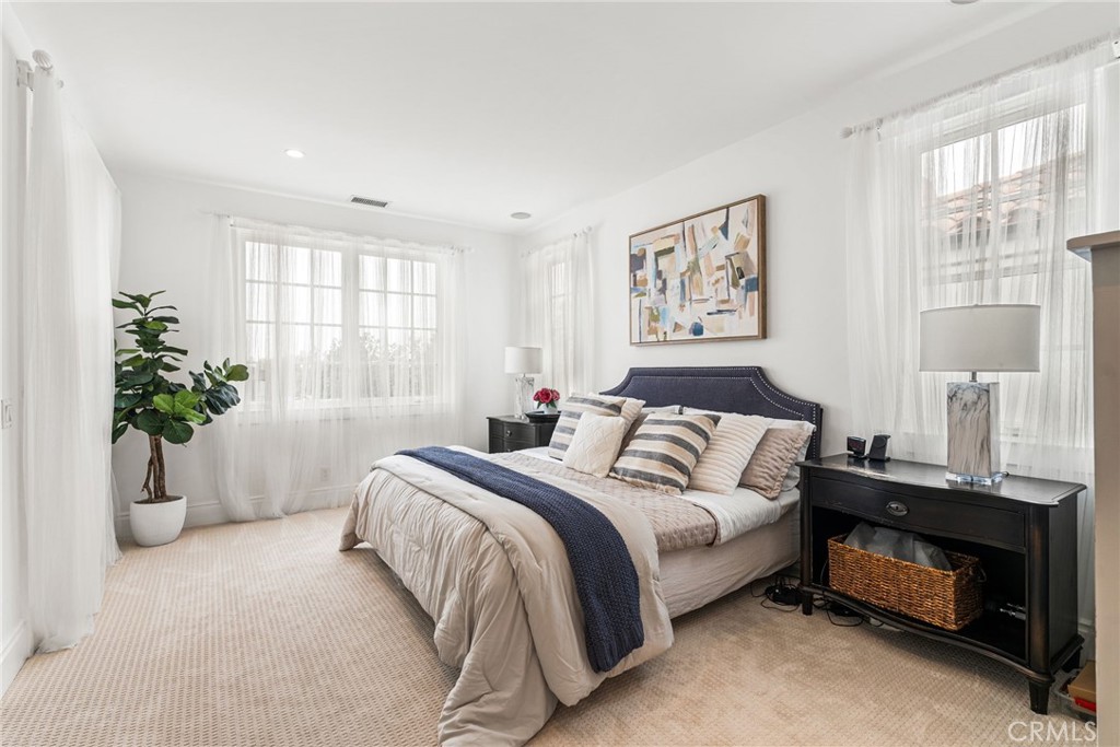 320 Heliotrope Avenue Corona del Mar, CA 92625 - Photo 34 of 70