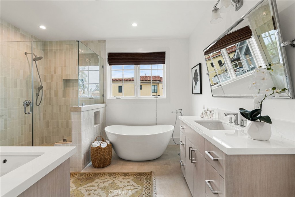 320 Heliotrope Avenue Corona del Mar, CA 92625 - Photo 38 of 70