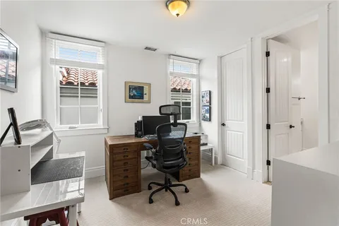 $5,250,000 | 320 Heliotrope Avenue, Corona del Mar, CA 92625