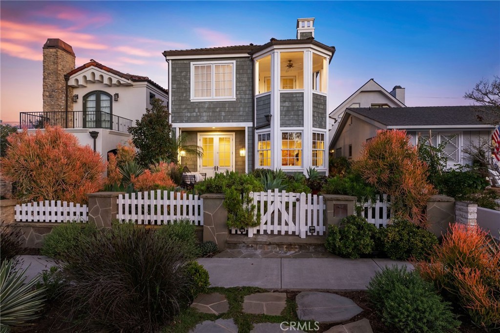 320 Heliotrope Avenue Corona del Mar, CA 92625 - Photo 67 of 70