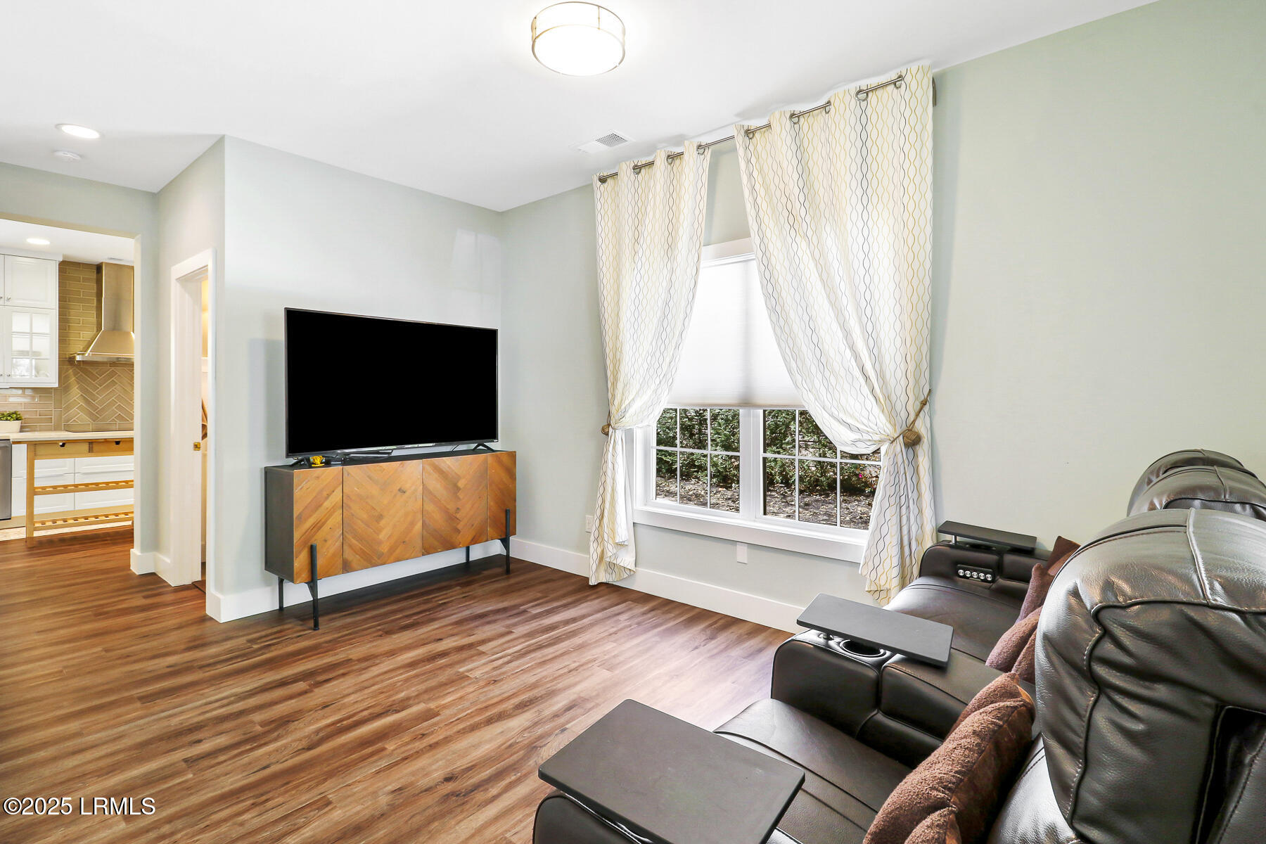 39 Barrington Avenue Bluffton, SC 29910 - Photo 8 of 49 39 Barrington Ave-4