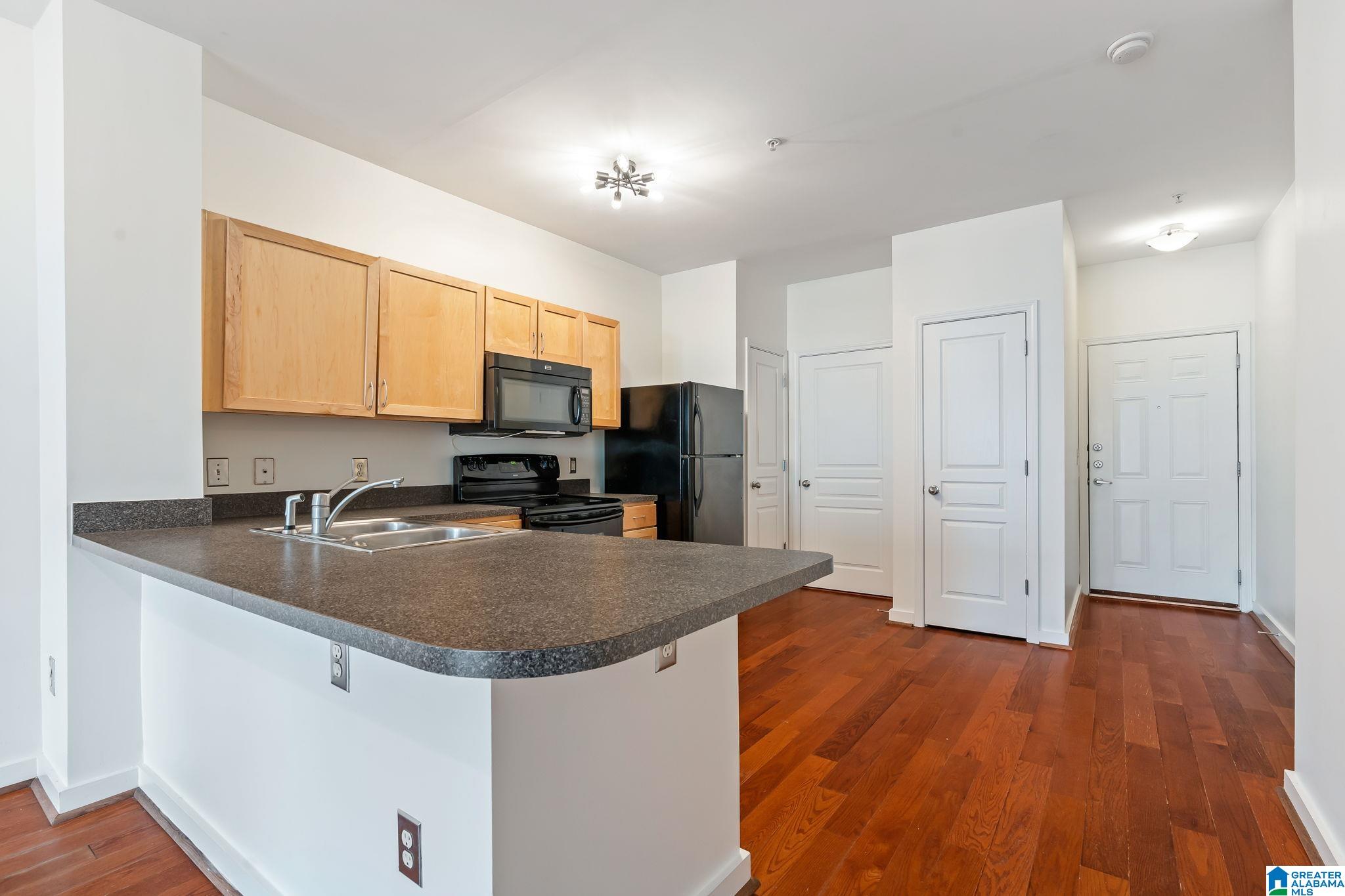 401 20th Street South, Unit 309 Birmingham, AL 35233 - Photo 9 of 37