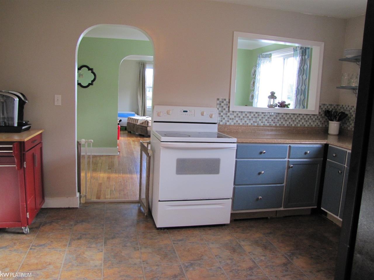 27077 Prinz Road Richmond, MI 48062 - Photo 32 of 46 31319535-31.JPG