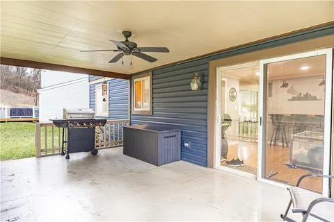 a view of a garden with trees