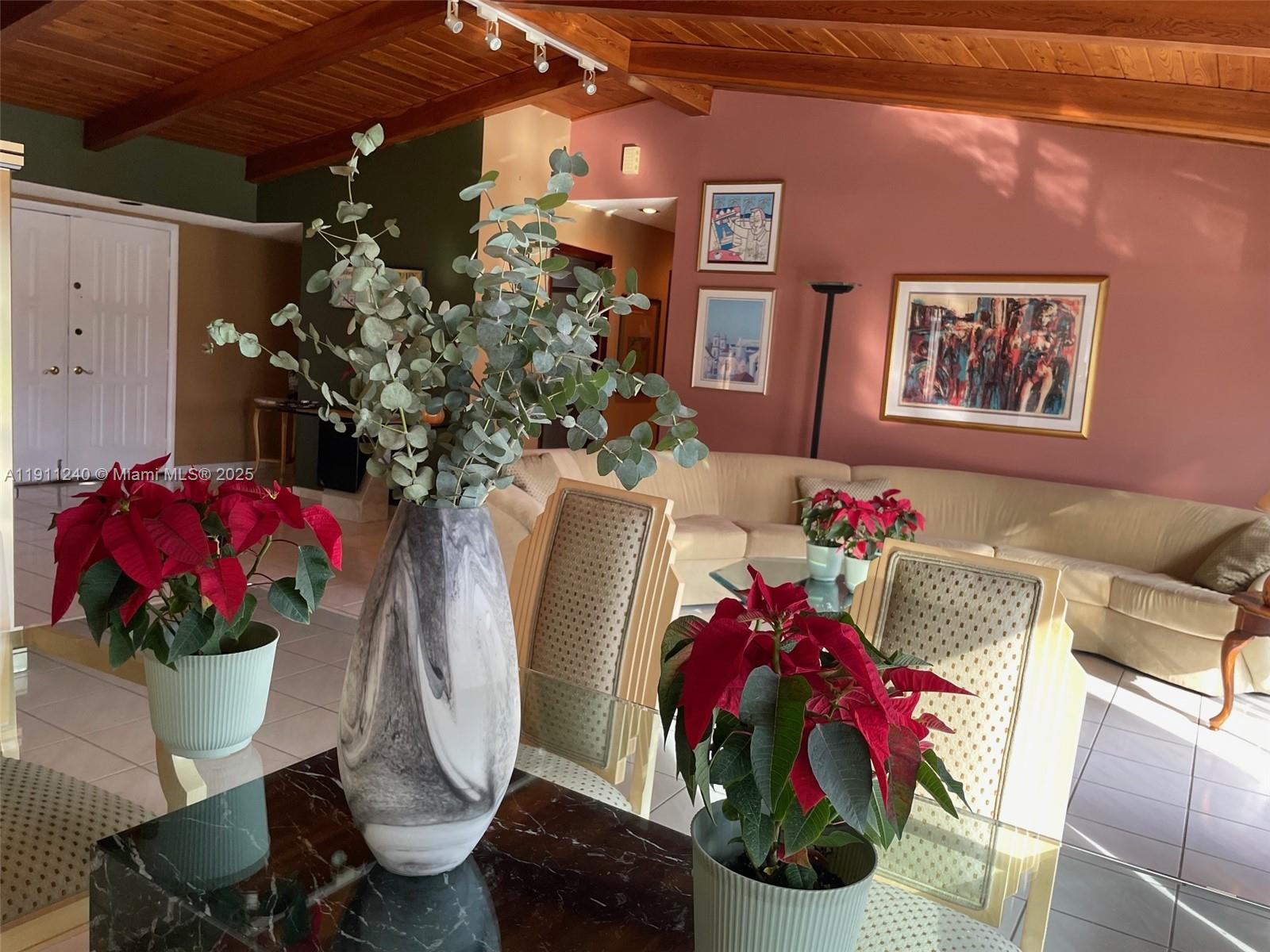 14604 Southwest 60th Terrace Miami, FL 33183 - Photo 49 of 55 Living/Entry