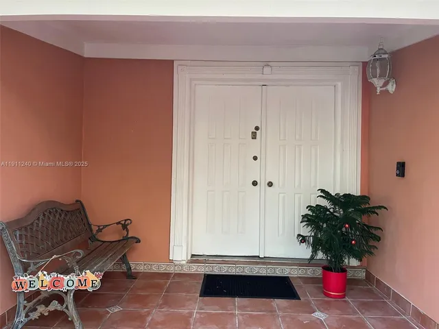 $790,000 | 14604 Southwest 60th Terrace, Miami, FL 33183