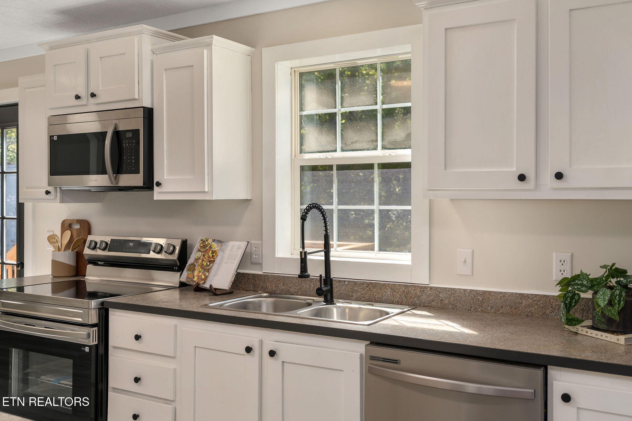 110 Keller Road Afton, TN 37616 - Photo 18 of 56 Gallery Image 18