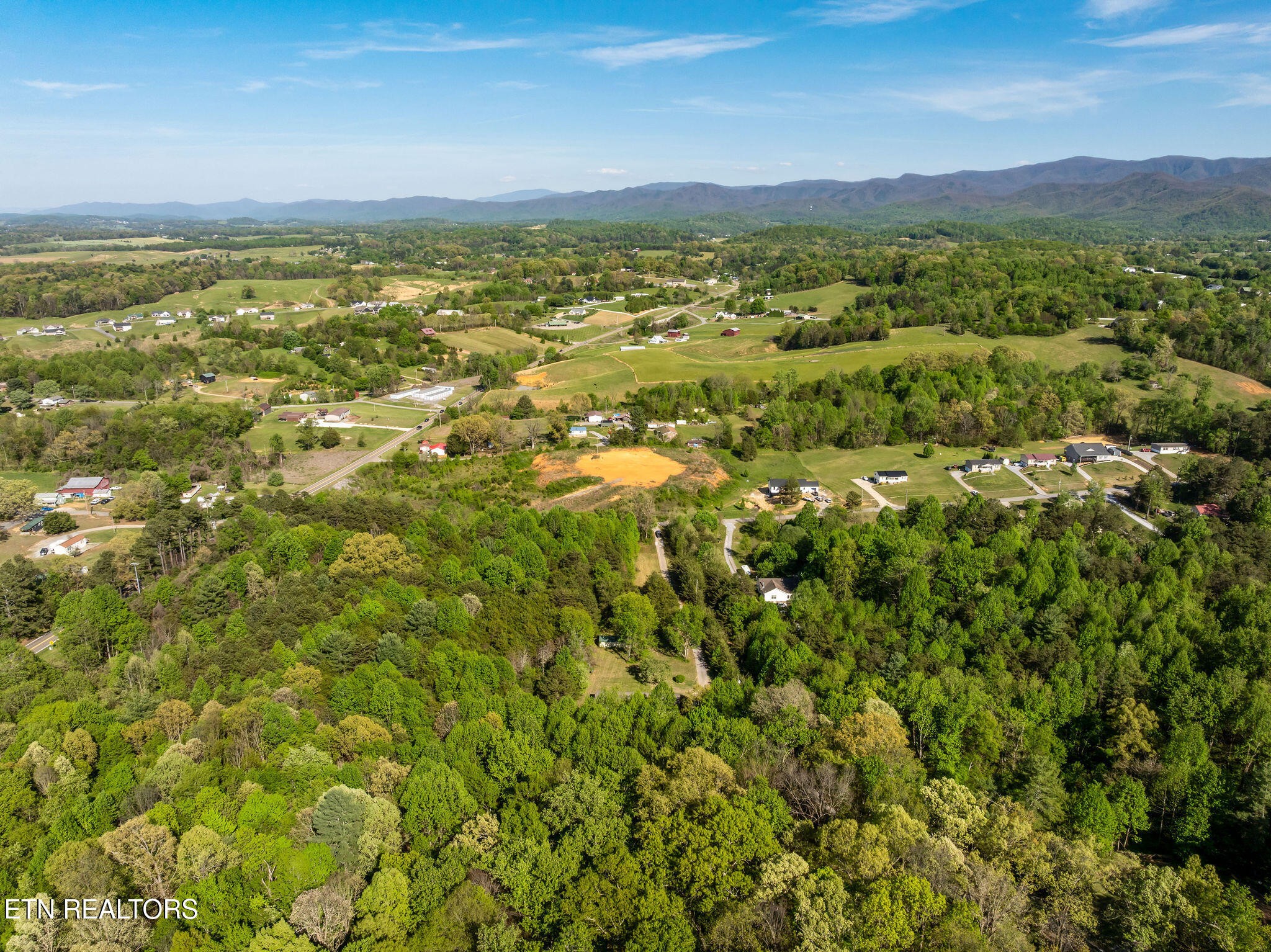 110 Keller Road Afton, TN 37616 - Photo 4 of 56 Gallery Image 4