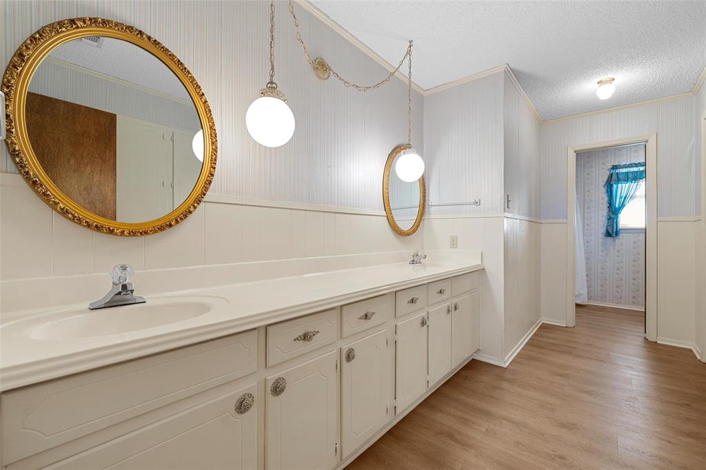 824 Iron Bridge Road Lorena, TX 76655 - Photo 19 of 36