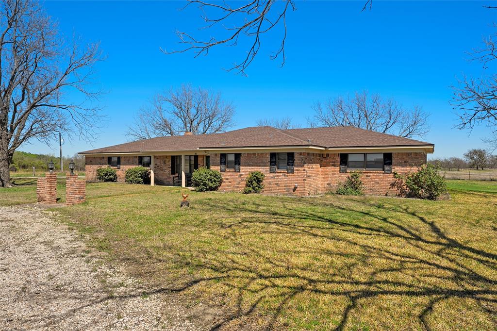 824 Iron Bridge Road Lorena, TX 76655 - Photo 2 of 36