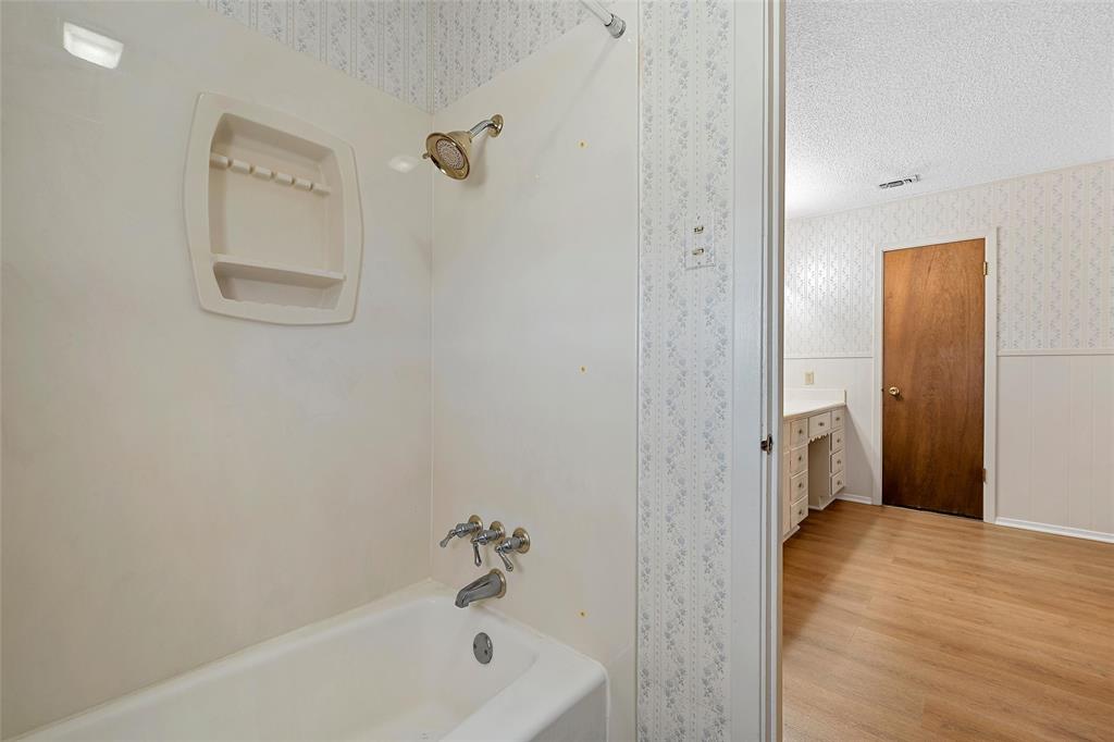 824 Iron Bridge Road Lorena, TX 76655 - Photo 24 of 36