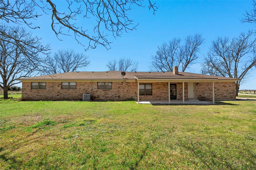 824 Iron Bridge Road Lorena, TX 76655 - Photo 32 of 36