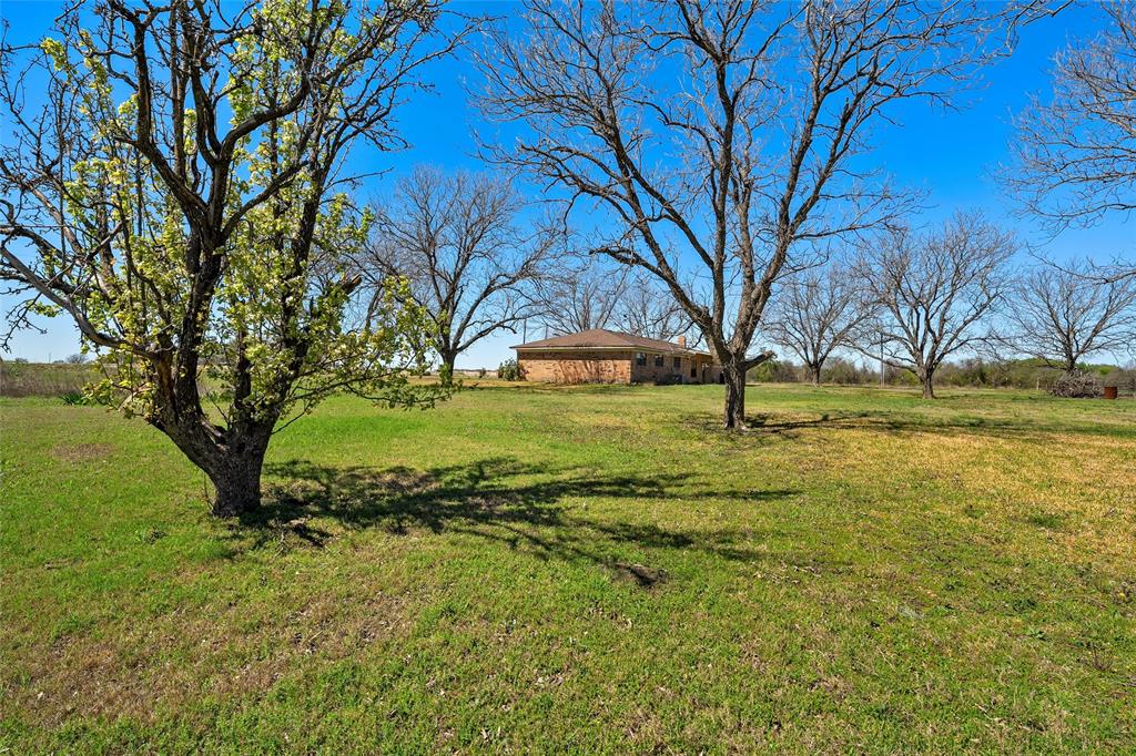 824 Iron Bridge Road Lorena, TX 76655 - Photo 34 of 36