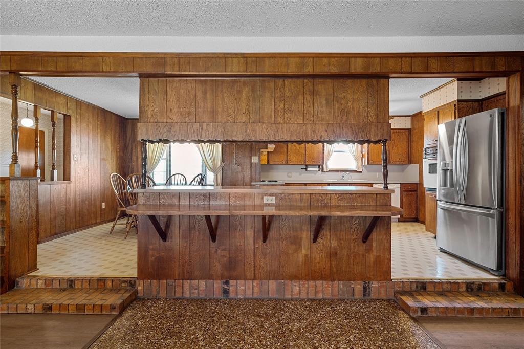 824 Iron Bridge Road Lorena, TX 76655 - Photo 8 of 36