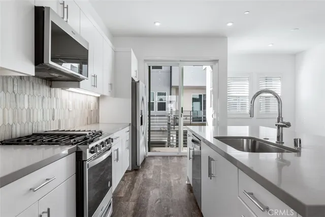 $1,025,000 | 1415 West Cara Drive, Anaheim, CA 92805