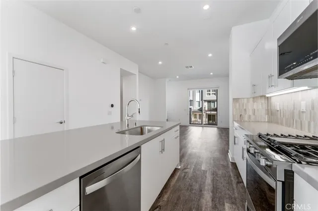 $1,025,000 | 1415 West Cara Drive, Anaheim, CA 92805