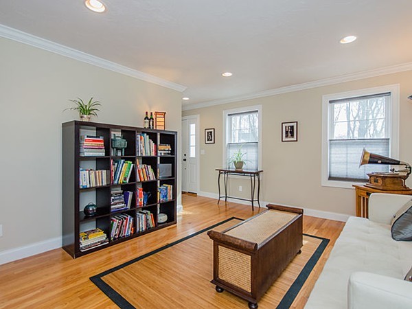 10 Marlborough Road Waltham, MA 02452 - Photo 8 of 30 Gallery Image 8