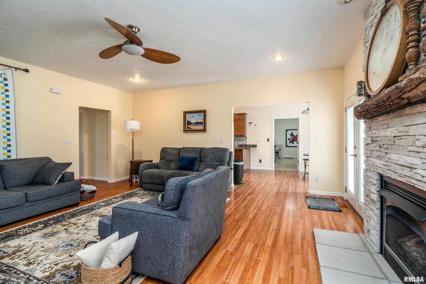 145 Oakview Road Carbondale, IL 62901 - Photo 7 of 42 a living room with furniture and a fireplace