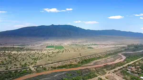 $325,500 | 20 Blue Sky Lane, Corrales, NM 87048