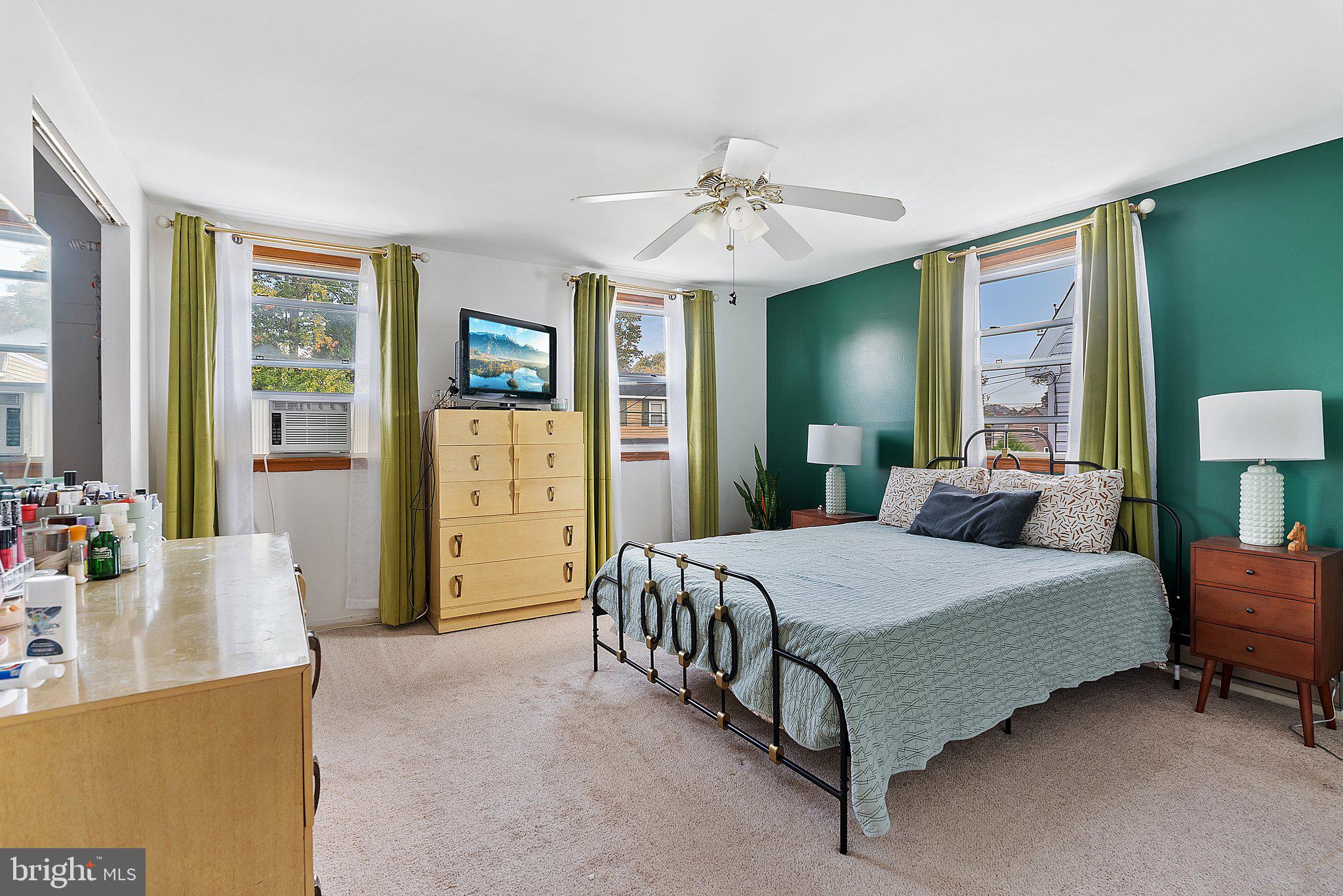310 Haverford Road Folsom, PA 19033 - Photo 17 of 27 Primary Bedroom