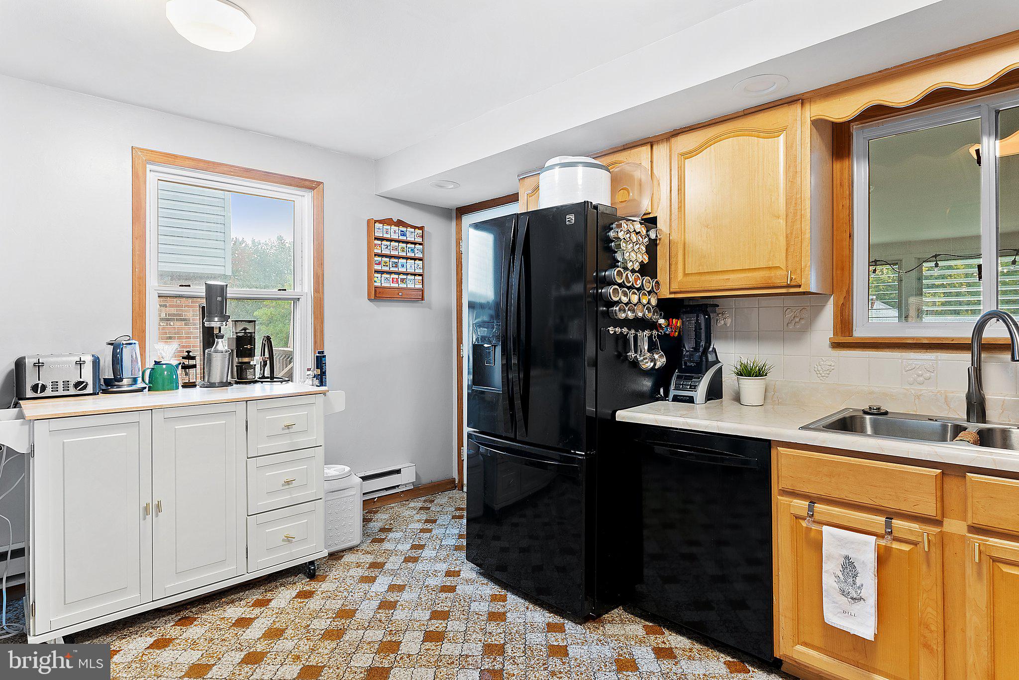 310 Haverford Road Folsom, PA 19033 - Photo 10 of 27 Kitchen
