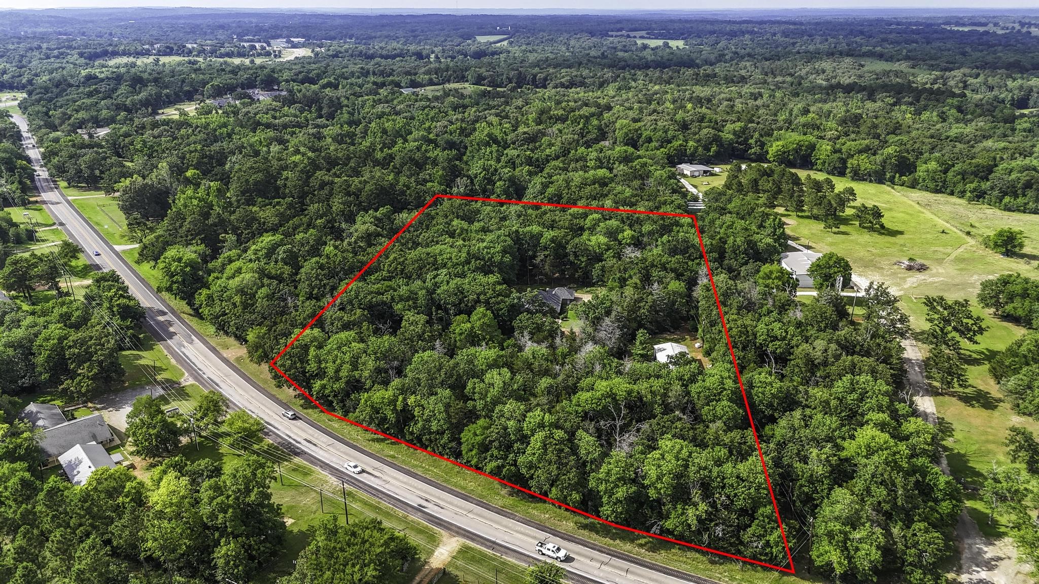 1749 Highway 84 Palestine, TX 75801 - Photo 1 of 47