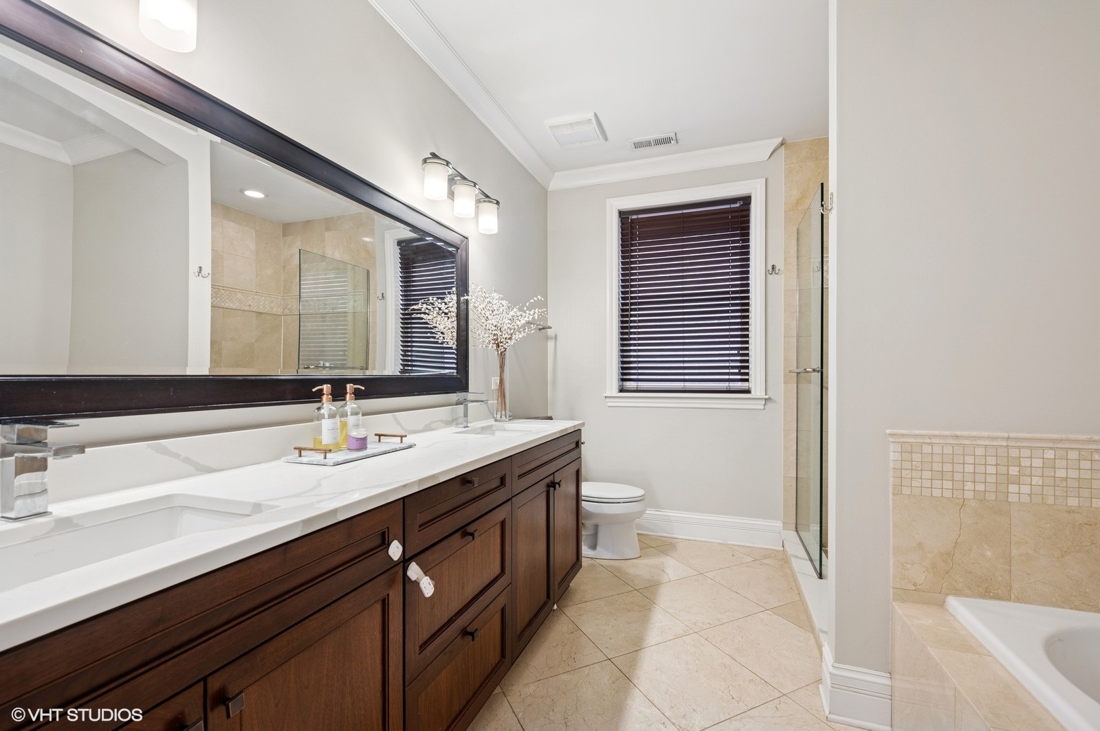 1238 West Jackson Boulevard, Unit 4W Chicago, IL 60607 - Photo 10 of 20