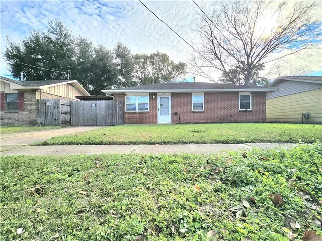 $1,400 | 641 Wiegand Drive, Bridge City, LA 70094