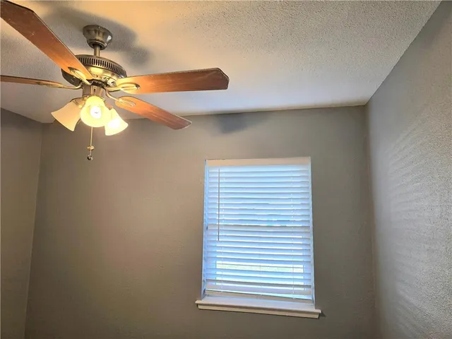 $1,400 | 641 Wiegand Drive, Bridge City, LA 70094