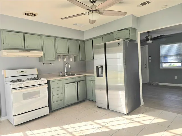 $1,400 | 641 Wiegand Drive, Bridge City, LA 70094