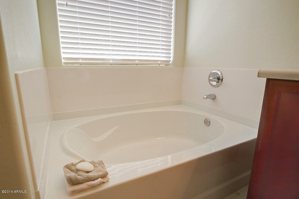3555 East Michelle Way Gilbert, AZ 85234 - Photo 23 of 40 1-23